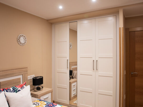 Versatilidad y Estilo: Habitación Adicional